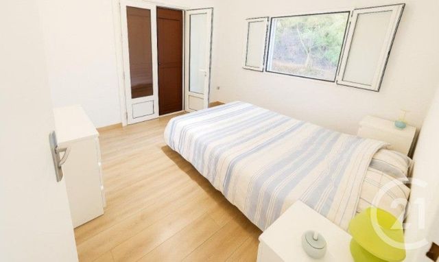 Maison &agrave; louer - 6 pi&egrave;ces - 125,46 m2 - St Denis - 974 - REUNION