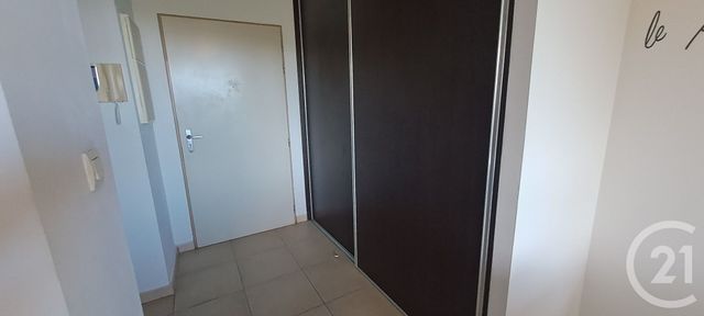 Appartement Studio &agrave; louer - 1 pi&egrave;ce - 26 m2 - St Denis - 974 - REUNION