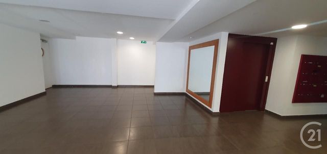 Appartement Studio &agrave; louer - 1 pi&egrave;ce - 23,99 m2 - St Denis - 974 - REUNION