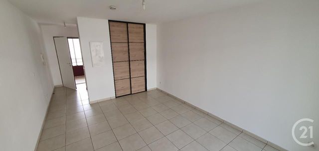 Appartement Studio &agrave; louer - 1 pi&egrave;ce - 23,99 m2 - St Denis - 974 - REUNION