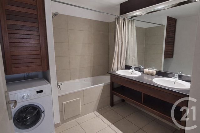 Appartement F3 &agrave; louer - 3 pi&egrave;ces - 54,10 m2 - St Denis - 974 - REUNION
