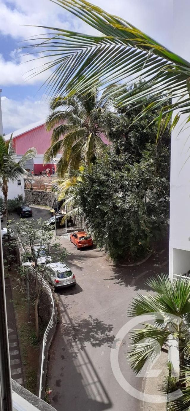 Appartement F3 &agrave; louer - 3 pi&egrave;ces - 54,10 m2 - St Denis - 974 - REUNION
