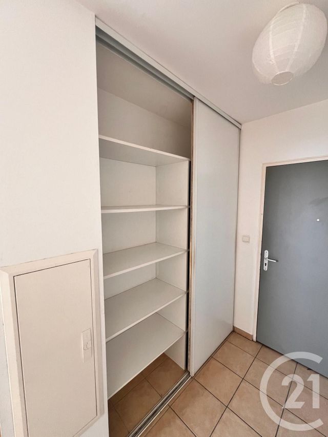 Appartement Studio &agrave; louer - 1 pi&egrave;ce - 28,76 m2 - St Denis - 974 - REUNION