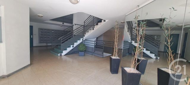 Appartement Studio &agrave; louer - 1 pi&egrave;ce - 19,52 m2 - St Denis - 974 - REUNION