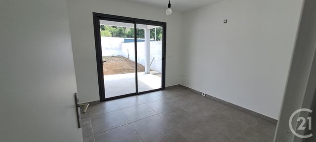 Maison &agrave; louer - 4 pi&egrave;ces - 83,15 m2 - Petite Ile - 974 - REUNION