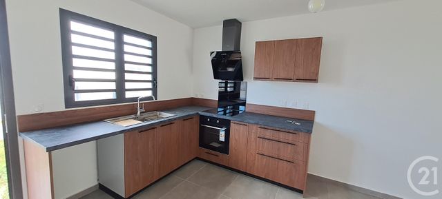 Maison &agrave; louer - 4 pi&egrave;ces - 83,15 m2 - Petite Ile - 974 - REUNION