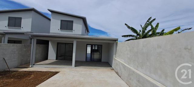 Maison &agrave; louer - 4 pi&egrave;ces - 83,15 m2 - Petite Ile - 974 - REUNION