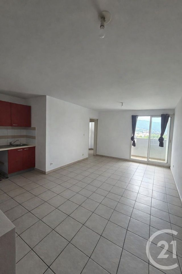 Appartement F2 &agrave; louer - 2 pi&egrave;ces - 43,34 m2 - St Denis - 974 - REUNION