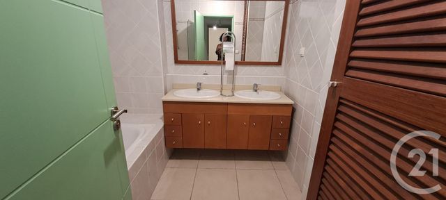 Appartement F3 &agrave; louer - 3 pi&egrave;ces - 58,11 m2 - St Denis - 974 - REUNION