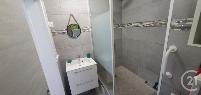 Appartement Studio &agrave; louer - 1 pi&egrave;ce - 23,48 m2 - St Denis - 974 - REUNION