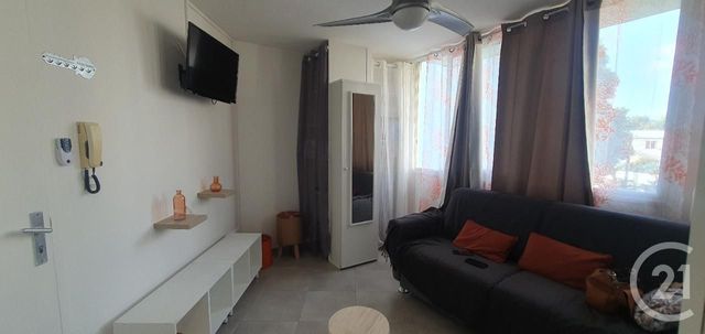 Appartement Studio &agrave; louer - 1 pi&egrave;ce - 23,48 m2 - St Denis - 974 - REUNION