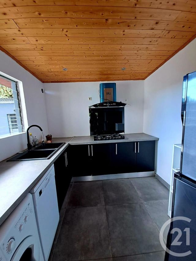 Maison &agrave; louer - 5 pi&egrave;ces - 126,09 m2 - St Paul - 974 - REUNION