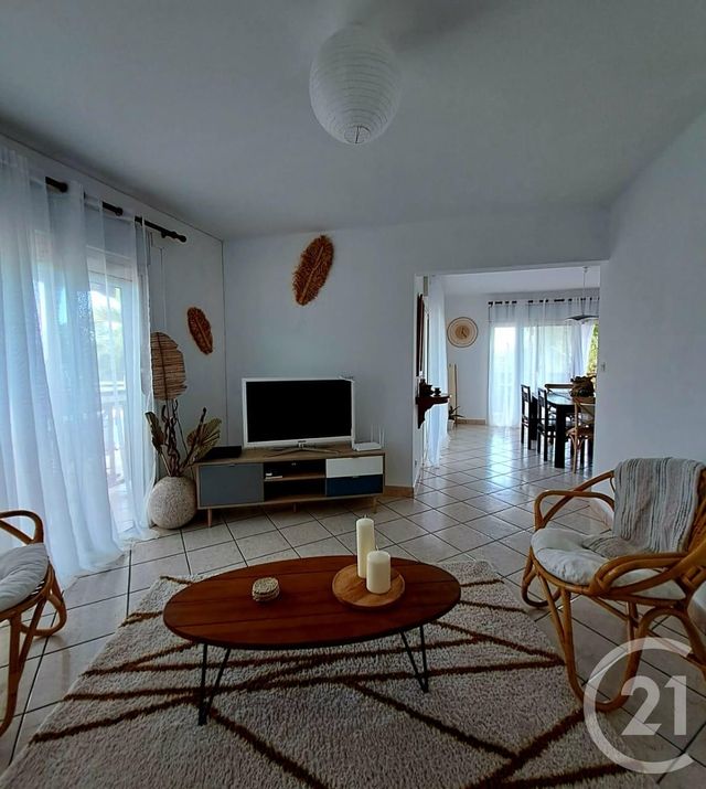 Maison &agrave; louer - 5 pi&egrave;ces - 126,09 m2 - St Paul - 974 - REUNION