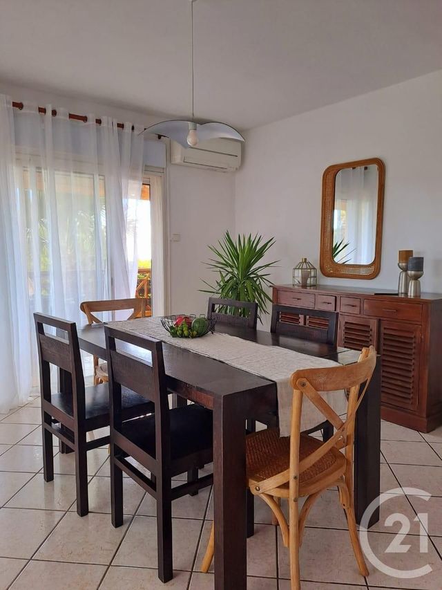 Maison &agrave; louer - 5 pi&egrave;ces - 126,09 m2 - St Paul - 974 - REUNION