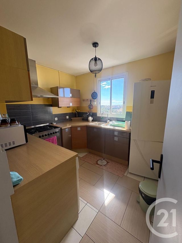 Appartement T4 &agrave; louer - 4 pi&egrave;ces - 76,65 m2 - St Denis - 974 - REUNION