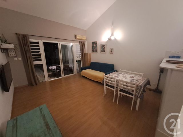 Appartement F2 &agrave; louer - 2 pi&egrave;ces - 44,43 m2 - Ste Suzanne - 974 - REUNION