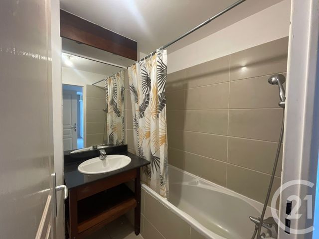 Appartement F2 &agrave; louer - 2 pi&egrave;ces - 42,84 m2 - St Denis - 974 - REUNION