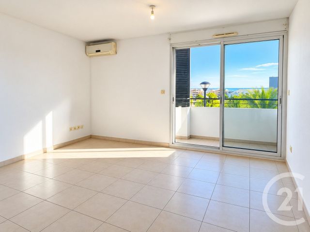 Appartement F1 &agrave; louer - 1 pi&egrave;ce - 20,30 m2 - St Denis - 974 - REUNION