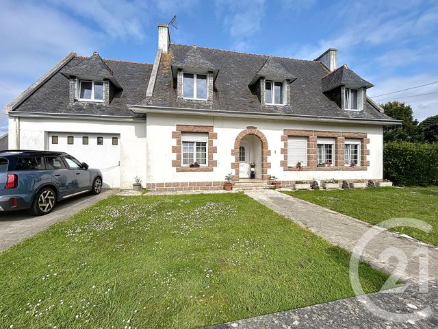 Maison à vendre - 10 pièces - 190,57 m2 - Plozevet - 29 - BRETAGNE