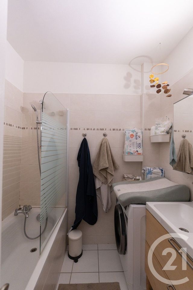 Appartement T4 &agrave; vendre - 4 pi&egrave;ces - 81,18 m2 - La Tronche - 38 - RHONE-ALPES