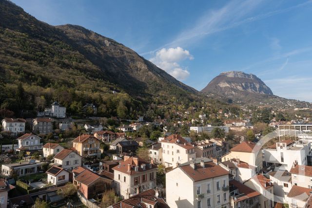 Appartement T4 &agrave; vendre - 4 pi&egrave;ces - 81,18 m2 - La Tronche - 38 - RHONE-ALPES