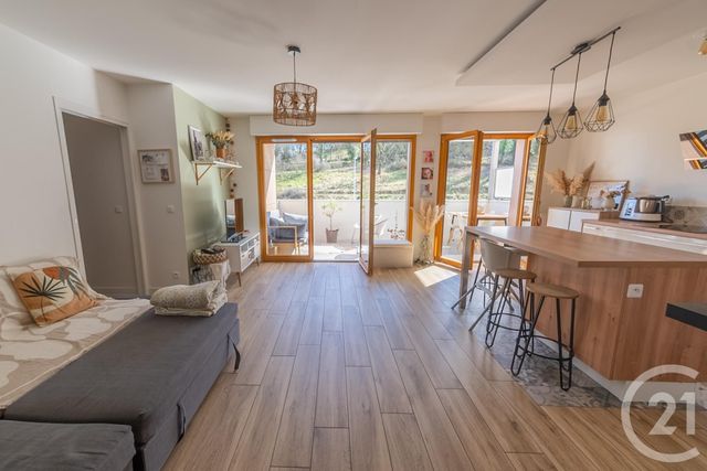 Appartement T3 à vendre - 3 pièces - 71,83 m2 - Seyssins - 38 - RHONE-ALPES