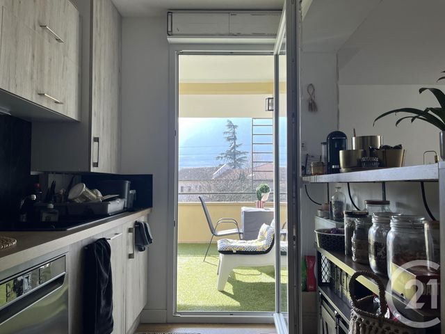 Appartement T3 &agrave; vendre - 3 pi&egrave;ces - 63,59 m2 - Fontanil Cornillon - 38 - RHONE-ALPES