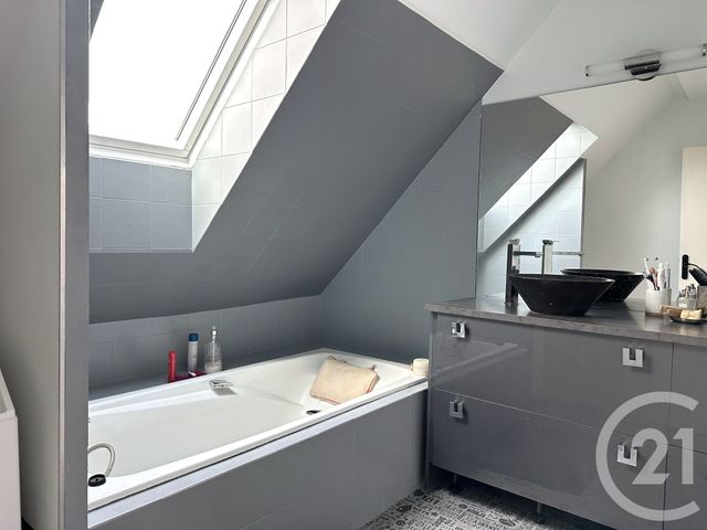 Appartement T6 à vendre - 6 pièces - 110,81 m2 - Eybens - 38 - RHONE-ALPES