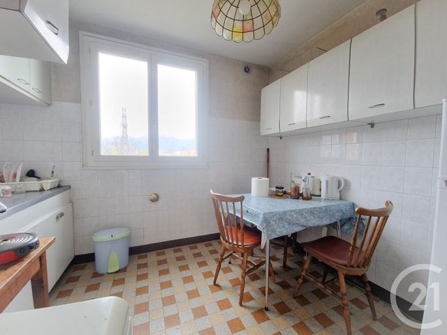Appartement F4 à vendre - 4 pièces - 63,72 m2 - Seyssinet Pariset - 38 - RHONE-ALPES