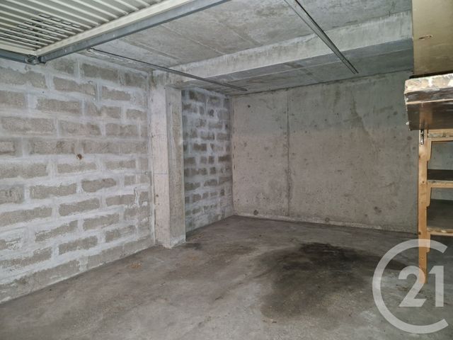 Parking à louer - 15 m2 - Grenoble - 38 - RHONE-ALPES