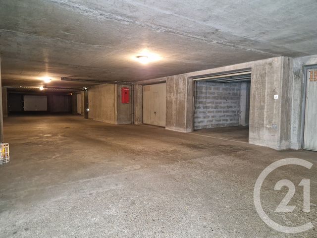 Parking à louer - 15 m2 - Grenoble - 38 - RHONE-ALPES