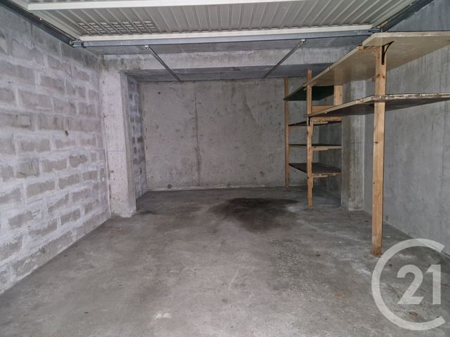 Parking à louer - 15 m2 - Grenoble - 38 - RHONE-ALPES