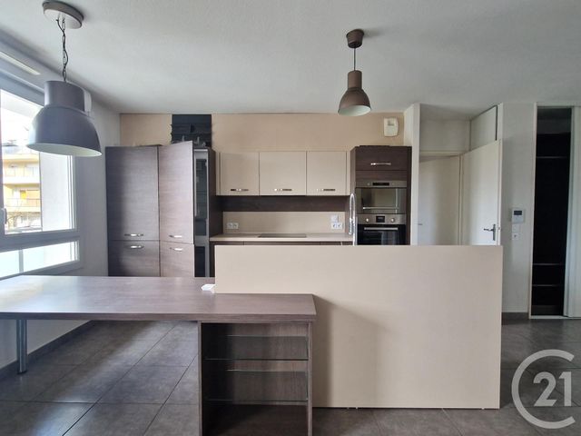 Appartement F3 &agrave; louer - 3 pi&egrave;ces - 65,15 m2 - St Martin D Heres - 38 - RHONE-ALPES