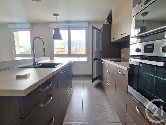 Appartement F3 &agrave; louer - 3 pi&egrave;ces - 65,15 m2 - St Martin D Heres - 38 - RHONE-ALPES