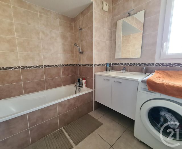 Appartement F3 &agrave; louer - 3 pi&egrave;ces - 65,15 m2 - St Martin D Heres - 38 - RHONE-ALPES