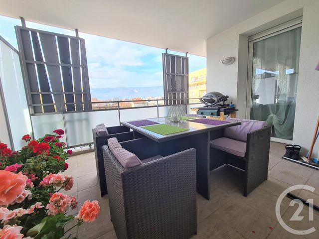 Appartement F3 &agrave; louer - 3 pi&egrave;ces - 65,15 m2 - St Martin D Heres - 38 - RHONE-ALPES