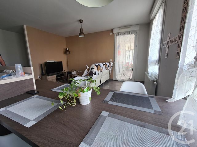Appartement F3 &agrave; louer - 3 pi&egrave;ces - 65,15 m2 - St Martin D Heres - 38 - RHONE-ALPES