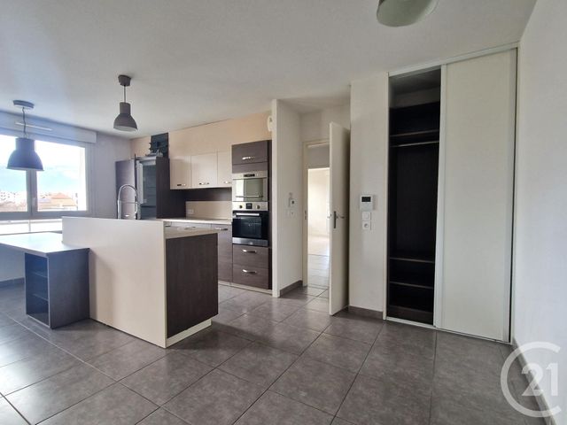 Appartement F3 &agrave; louer - 3 pi&egrave;ces - 65,15 m2 - St Martin D Heres - 38 - RHONE-ALPES