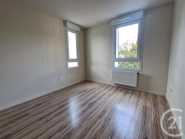 Appartement F3 &agrave; louer - 3 pi&egrave;ces - 65,15 m2 - St Martin D Heres - 38 - RHONE-ALPES