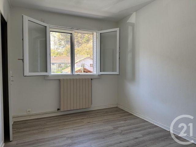 Appartement T4 à vendre - 4 pièces - 67,70 m2 - Seyssinet Pariset - 38 - RHONE-ALPES