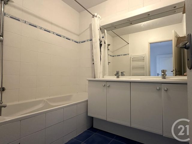 Appartement T4 à louer - 4 pièces - 82 m2 - Grenoble - 38 - RHONE-ALPES