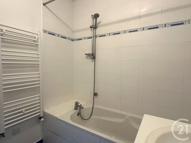 Appartement T4 à louer - 4 pièces - 82 m2 - Grenoble - 38 - RHONE-ALPES