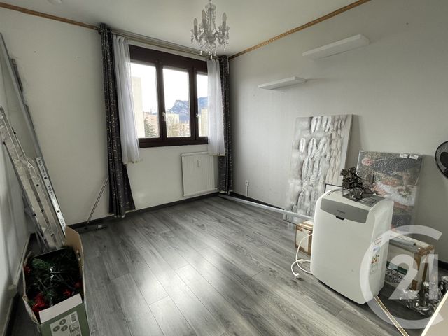 Appartement F4 &agrave; vendre - 4 pi&egrave;ces - 95,38 m2 - Le Pont De Claix - 38 - RHONE-ALPES