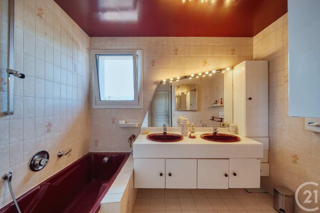 Maison &agrave; vendre - 11 pi&egrave;ces - 425,04 m2 - Grenoble - 38 - RHONE-ALPES