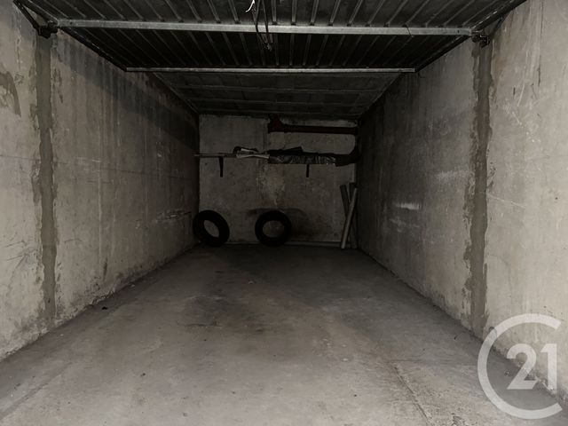 Parking &agrave; vendre - 12,76 m2 - Grenoble - 38 - RHONE-ALPES