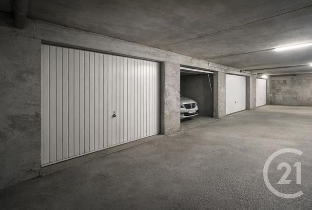 Parking &agrave; vendre - 16,11 m2 - Grenoble - 38 - RHONE-ALPES
