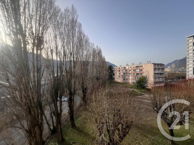 Appartement F5 &agrave; vendre - 5 pi&egrave;ces - 106 m2 - Grenoble - 38 - RHONE-ALPES