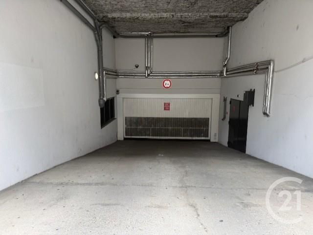 Parking &agrave; louer - 15 m2 - Grenoble - 38 - RHONE-ALPES