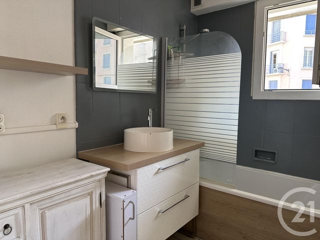 Appartement T3 &agrave; louer - 3 pi&egrave;ces - 77,09 m2 - Grenoble - 38 - RHONE-ALPES