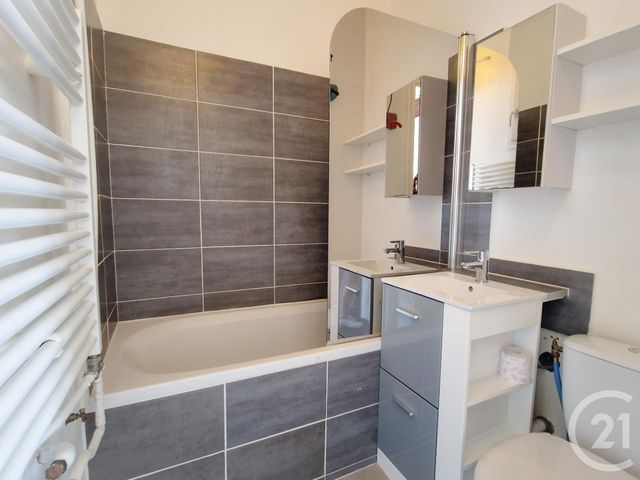 Appartement T2 &agrave; vendre - 2 pi&egrave;ces - 29,40 m2 - Grenoble - 38 - RHONE-ALPES